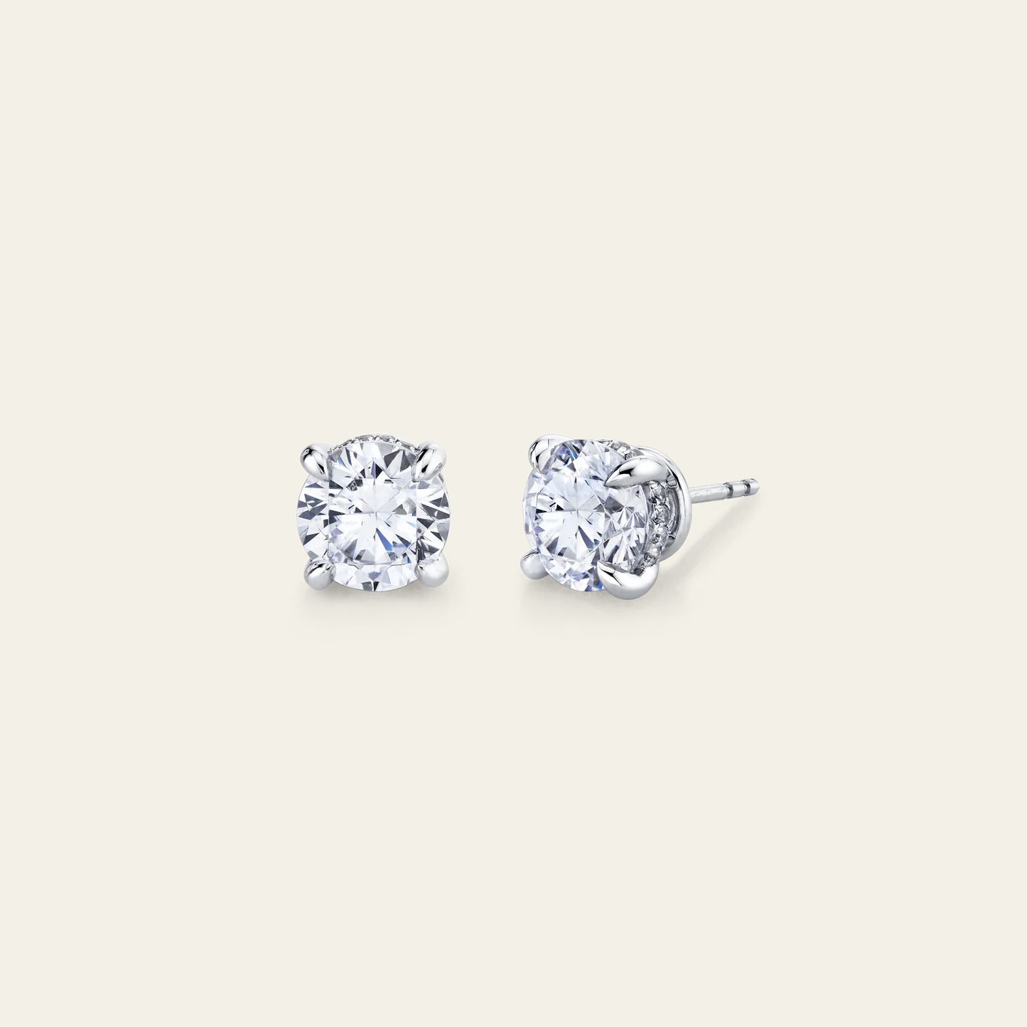 Stud Earrings – White Gold